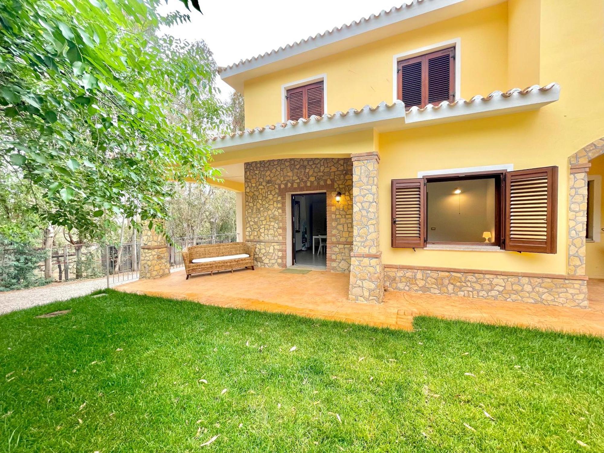 Villa With Pool Cardedu Buitenkant foto