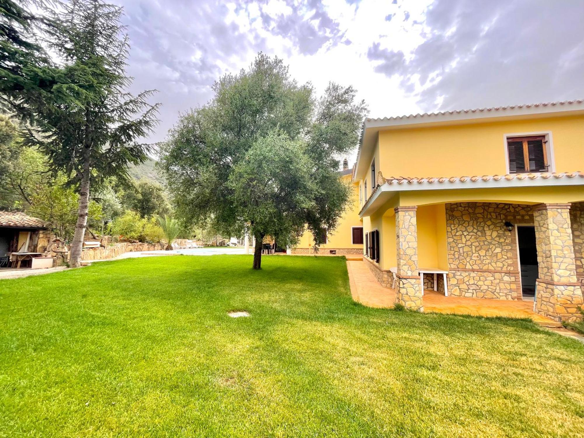 Villa With Pool Cardedu Buitenkant foto