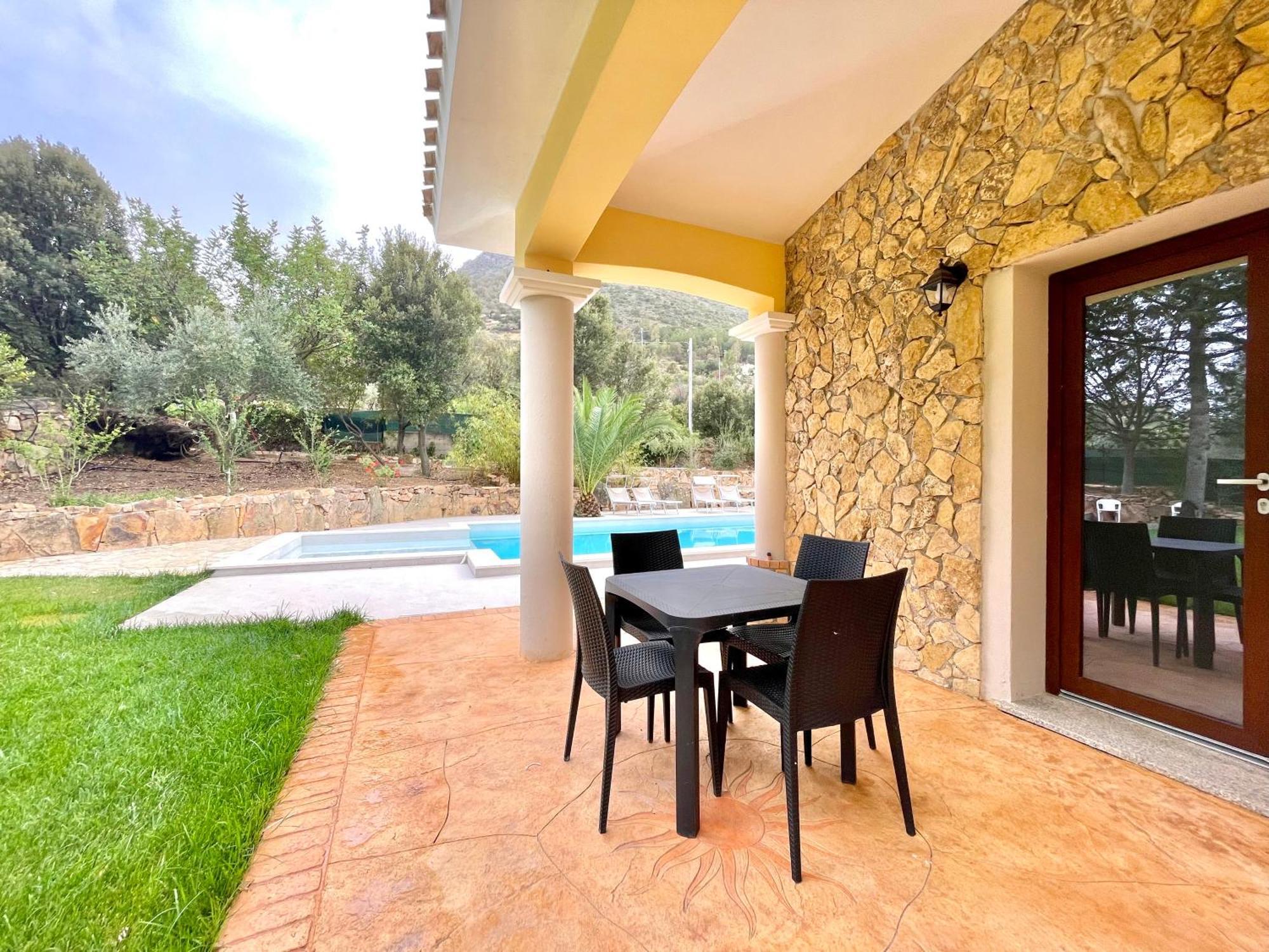 Villa With Pool Cardedu Buitenkant foto