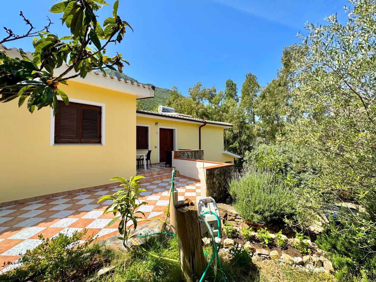 Villa With Pool Cardedu Buitenkant foto