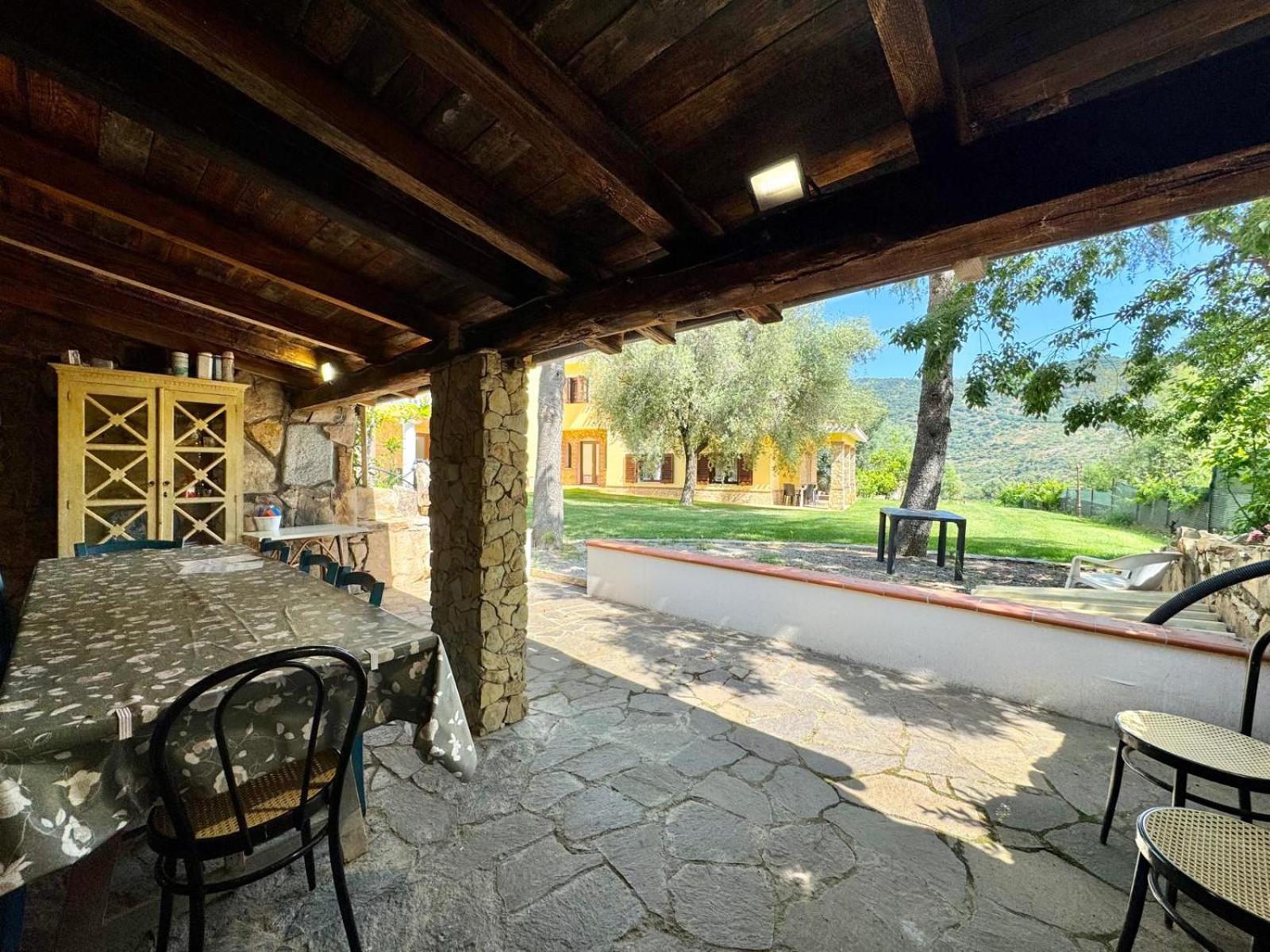 Villa With Pool Cardedu Buitenkant foto