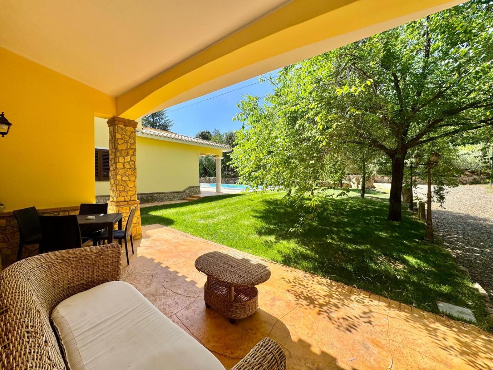Villa With Pool Cardedu Buitenkant foto